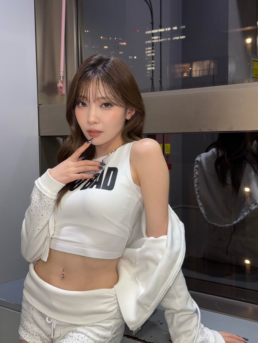 いそぷ tweet media