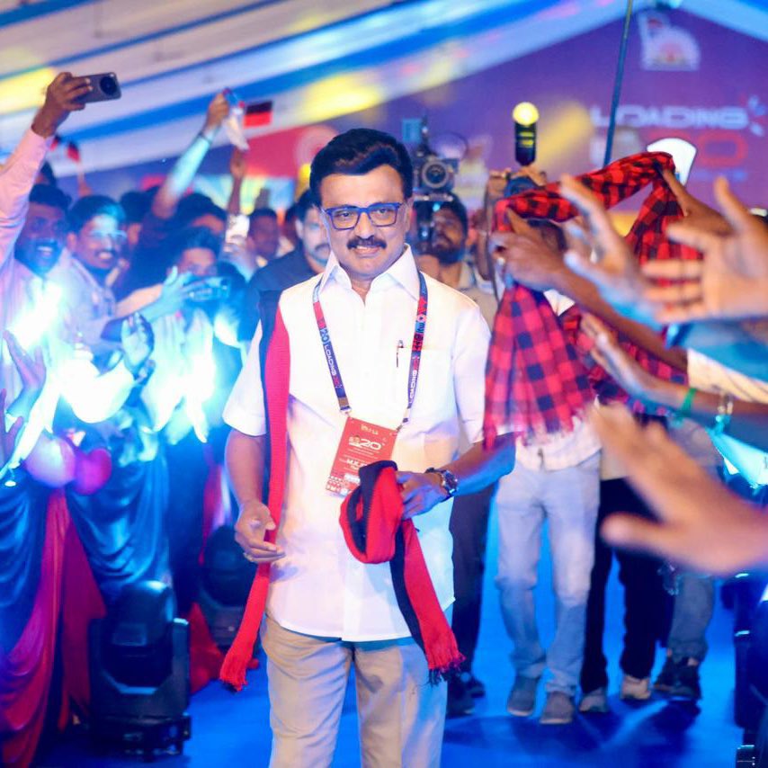 Actor Vijay Team tweet media