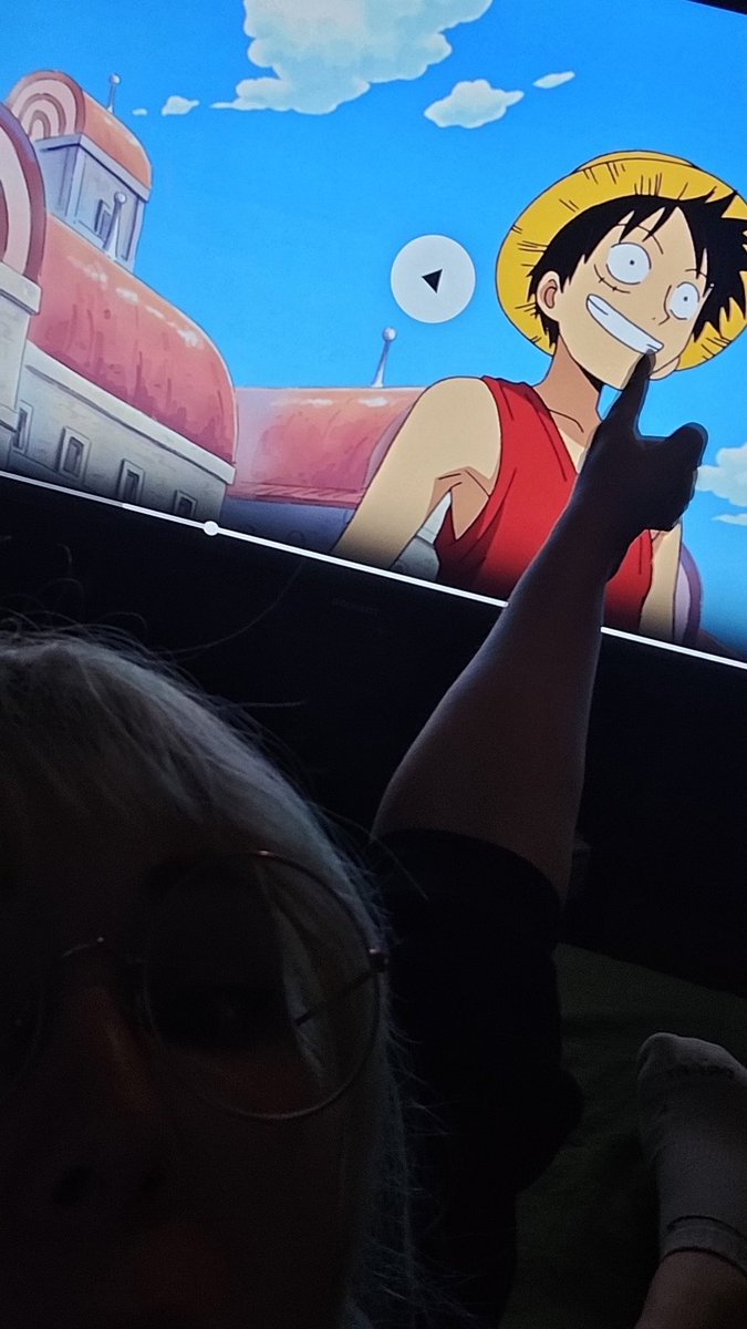 Rozi Rabbit tweet media