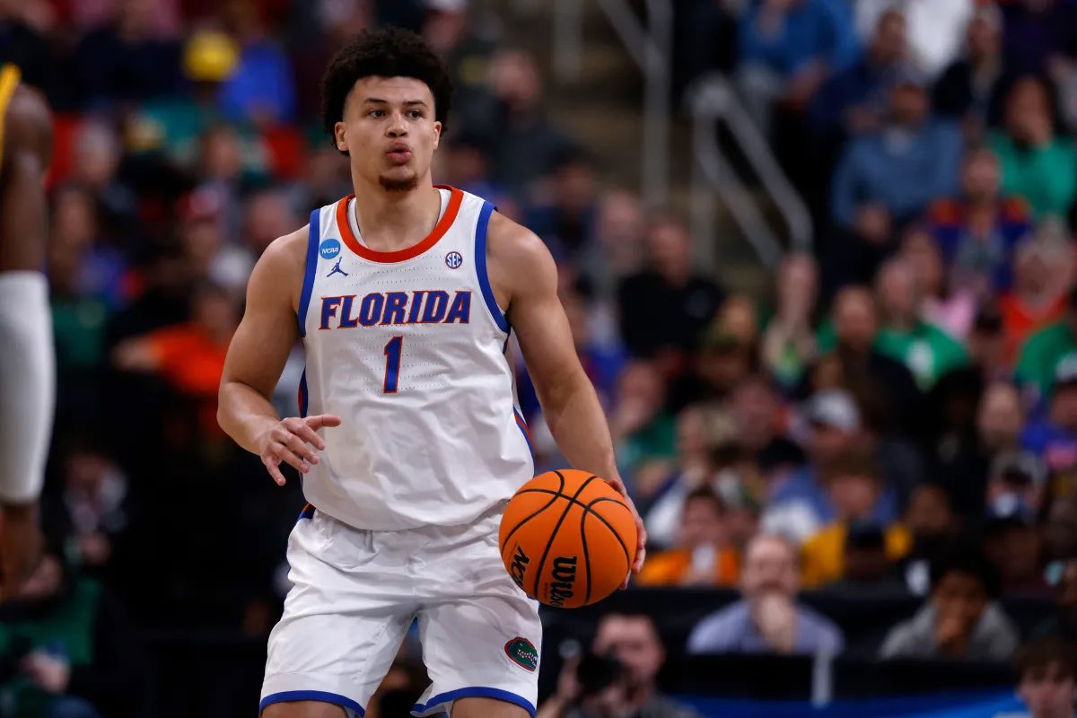 gatorsszn's tweet photo. Walter Clayton Jr vs the Cavs tonight 🐊

25 Minutes
10 Points
11 Assists
4/10 FG
2/5 FG https://t.co/aTx3o6HlEy