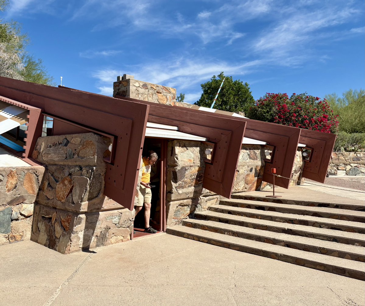 Midwest Modern tweet media