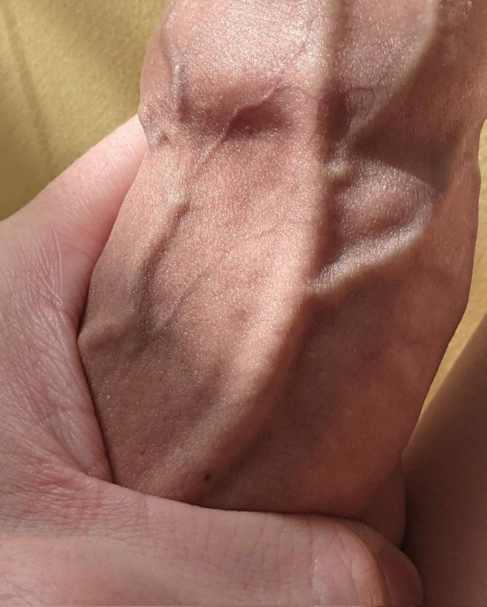 Dan Valy tweet media