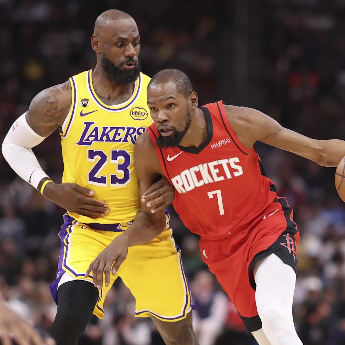 BiasedHouston's tweet image. It’s pretty funny because I know Lakers fans are begging to play the Rockets, and Rockets fans are begging to play the Lakers. Give us what we want NBA gods.

It’s going to be the most toxic fanbase series during this year’s playoffs lol. May the loudest fanbase win.