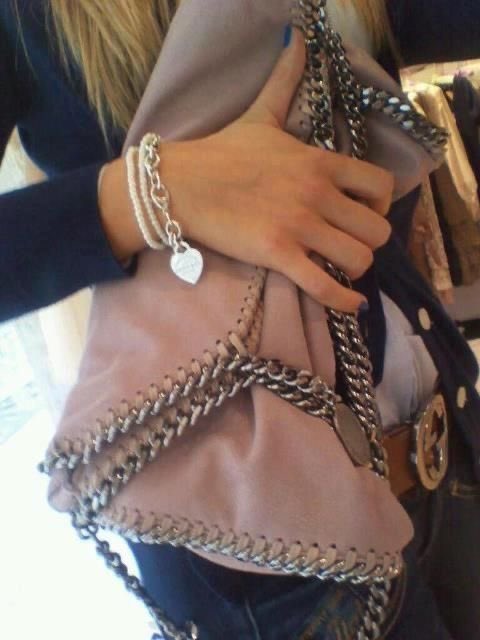 PinkRunwayDiary tweet media