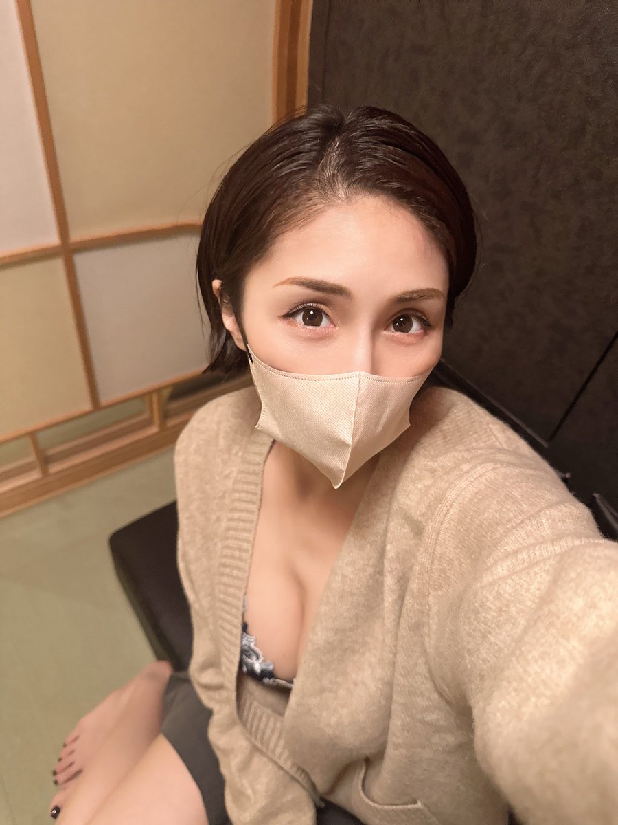 綾乃。 tweet media