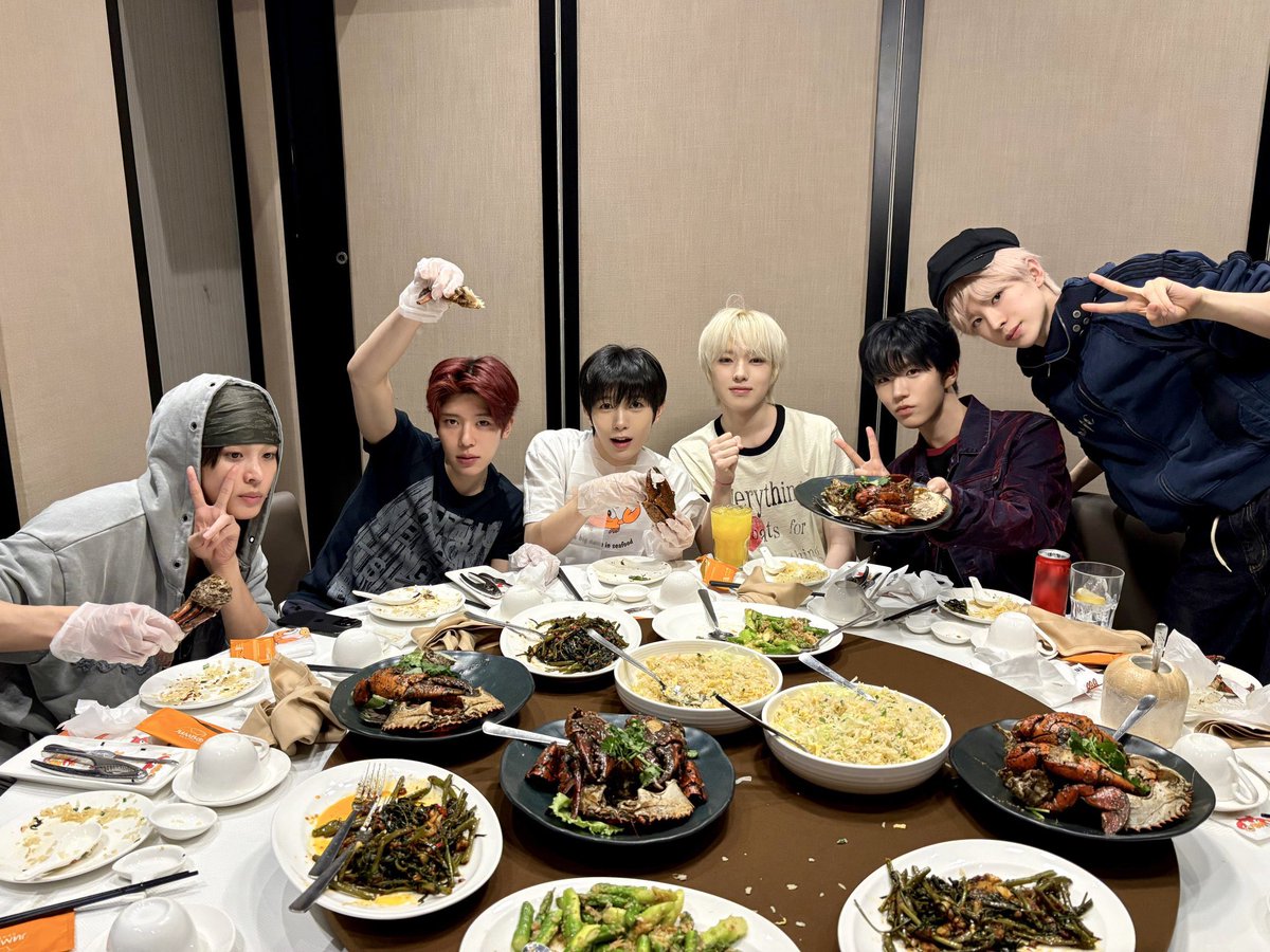 塩メロンパン tweet media