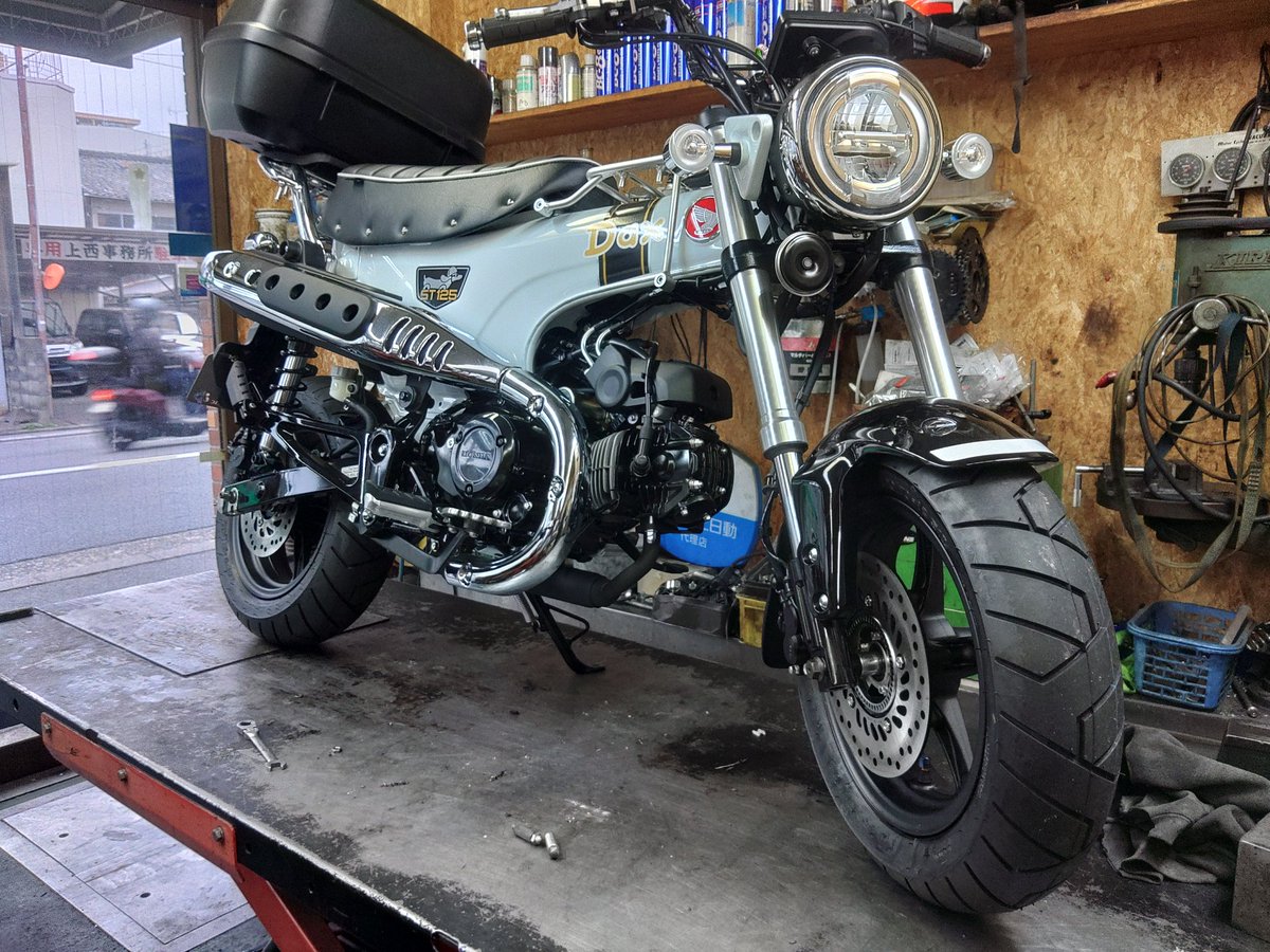 jirorin18's tweet image. ダックス1２5のバンクセンサーはどう考えてもセンサーになってないので、店にあったボルトとカラーで作ってみた。ある意味DIYやと思う。

#dax125 #バンクセンサー #dıy #ダックス125 #モトブラン