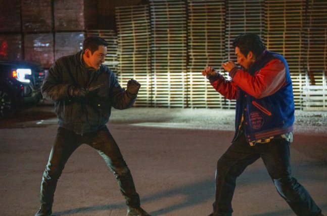 チャンソンの記事💜「사냥개들2」
ファン·チャンソン アクション、10点満点で10点
m.entertain.naver.com/home/article/2…
#황찬성 #チャンソン #사냥개들2