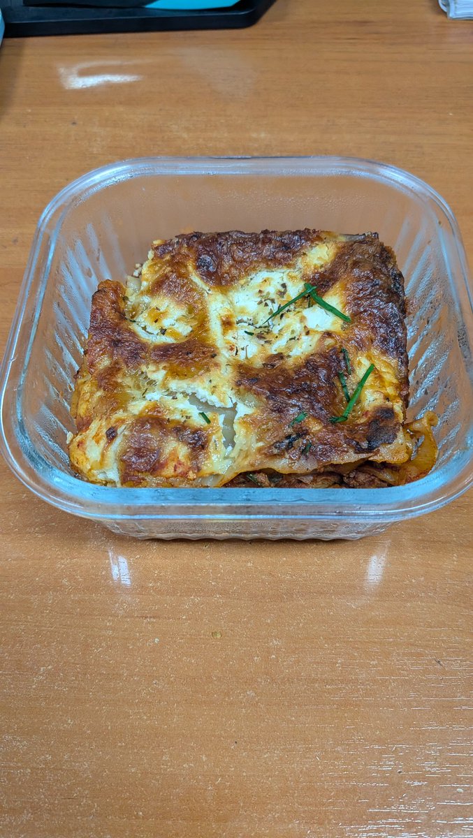 Mattys123's tweet image. Yeah. Meal prep lasagne is a very good idea. God damn that was good #lasagna #mealprep