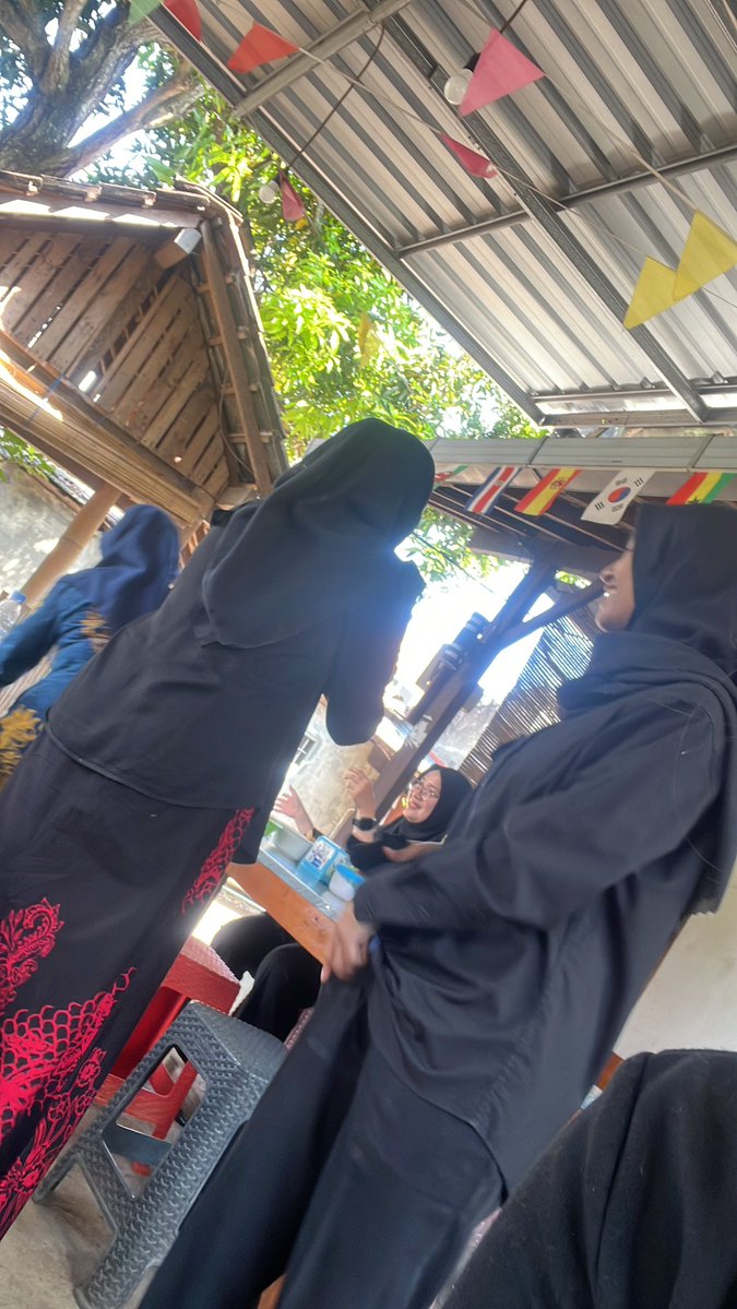 delicious tweet media