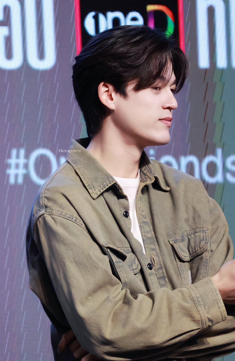 บีกวิ้น #OnlyFriendsDeamOn tweet media