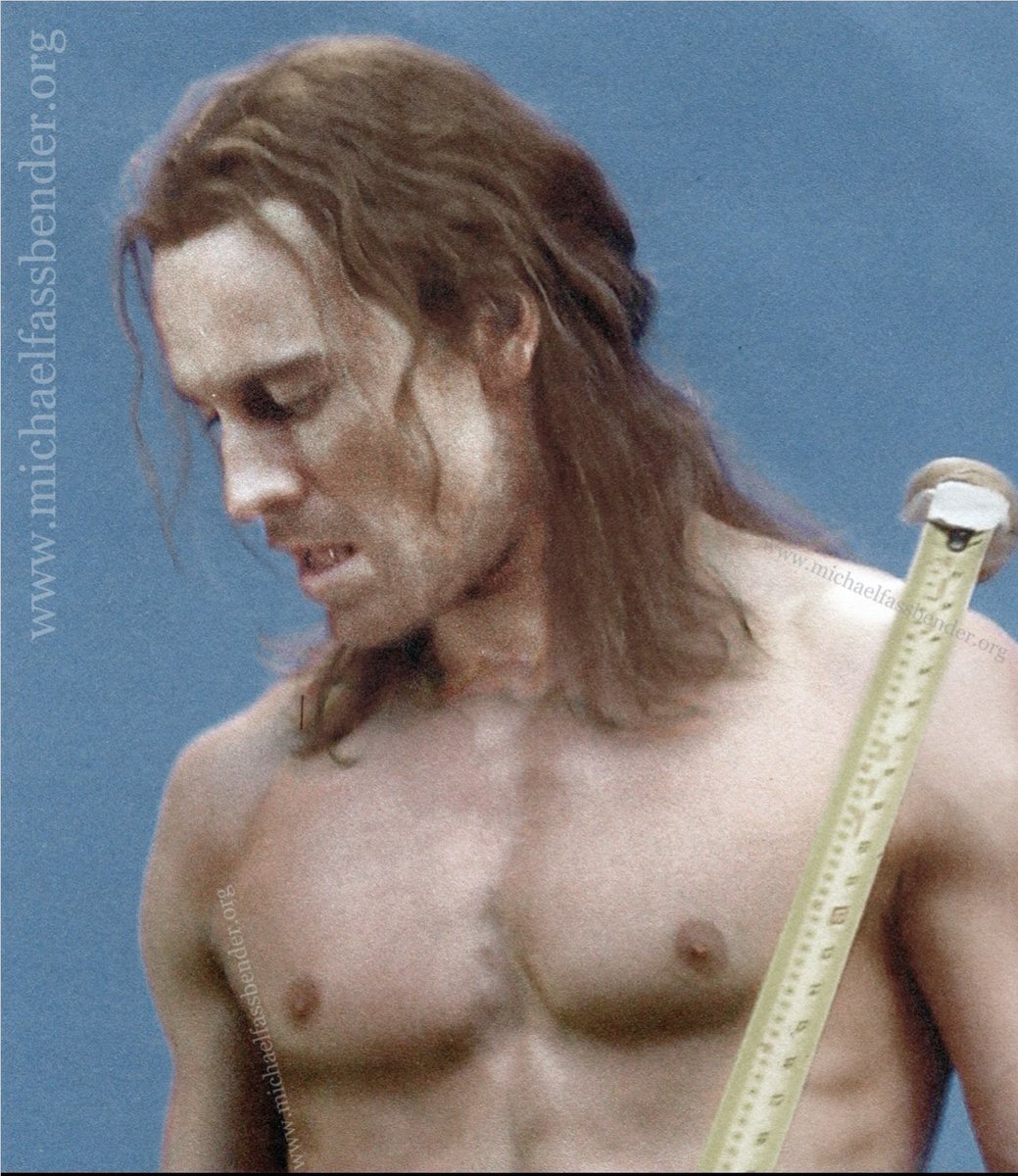 fassbendertime's tweet image. michael fassbender on the set of zack snyder’s 300
#fassy #magneto #zacksnyder