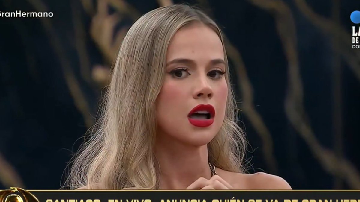 Yo acordándome que dejé la ropa afuera pero ya empezó a llover  🌧️🙆

#GranHermano