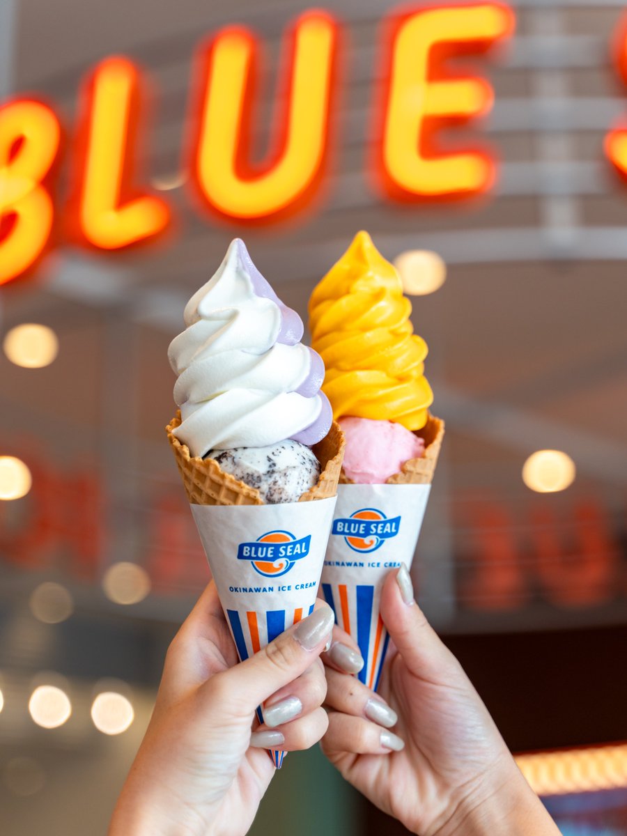 皆さんご存じかと思いますが
アイスの上にソフトクリームのせたら幸せです🍦