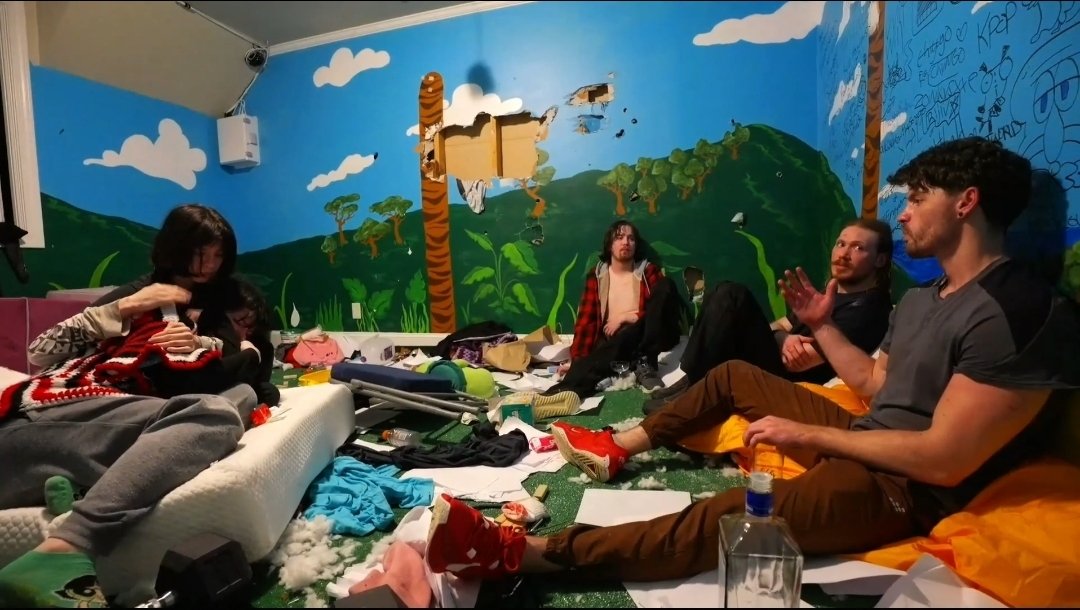 Strange Famous Individual tweet media