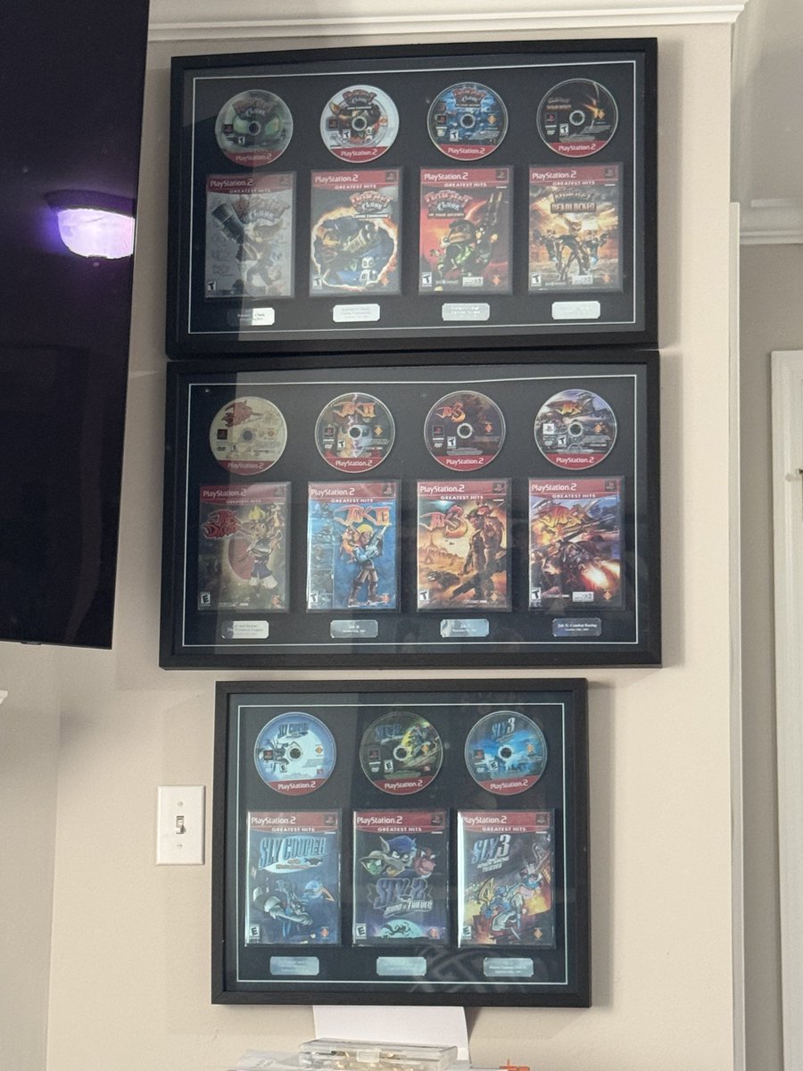 J’s Reviews tweet media