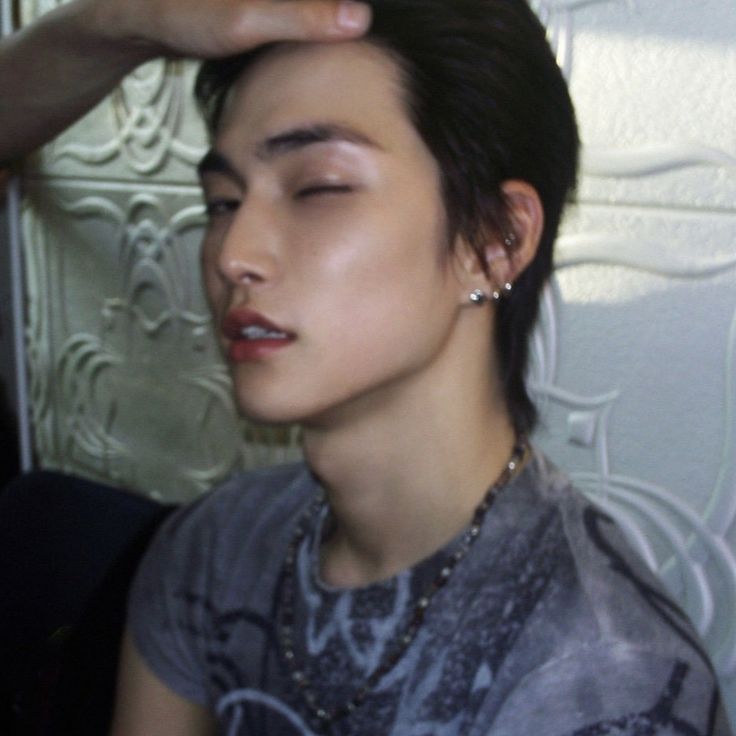 Xnghan is the whole package.. he sings, raps, writes, produces, choreographs, and even has the humor to match A PERFECT 10