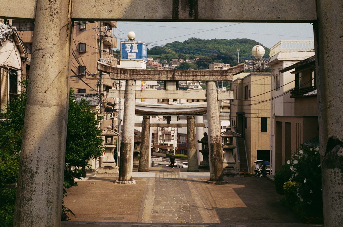 reinertropfen's tweet photo. Quiet Gravity

Where Breathing Returns
Nagasaki, 2025

#QuietGravity #ColorNegativeFilm https://t.co/HMaJZJNSpN