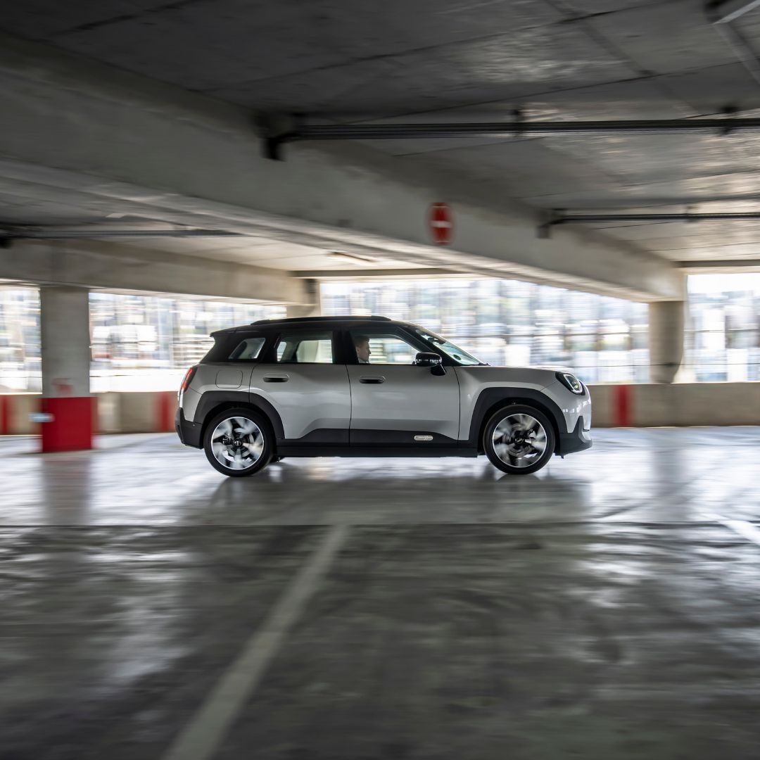 NorthShore_MINI's tweet image. City slicker.

The MINI Aceman is your perfect urban companion. Nimble, stylish, and fully electric. Navigate your city with ease and efficiency. 

Ready to find out more? To book a test drive, visit: buff.ly/OKblBzv 

#miniaceman #mini #minicooper #carspotters #car