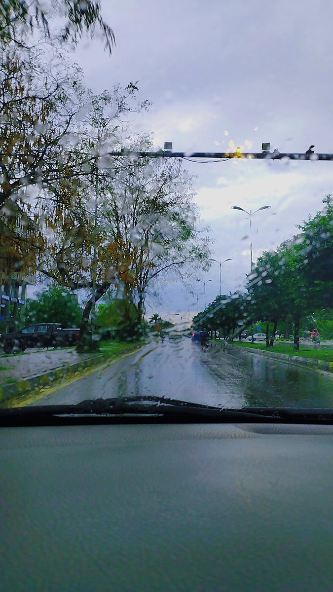 𝒮𝓊𝒷𝒽𝒶𝓃 𝒜𝓁𝒾 tweet media