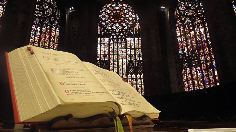 La Liturgia oggi: Martedì 7 Aprile (Feria - Bianco) Martedì fra l'Ottava di Pasqua At 2,36-41 Sal 32 Gv 20,11-18: Ho visto il Signore e mi ha detto queste cose.