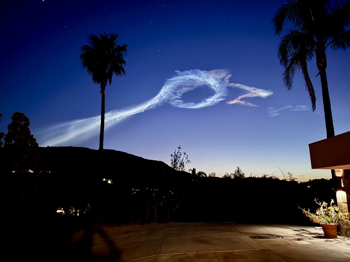 𝓜. 𝓒. 𝓽𝓱𝓮 𝓜𝓪𝓰𝓷𝓲𝓯𝓲𝓬𝓮𝓷𝓽 tweet media