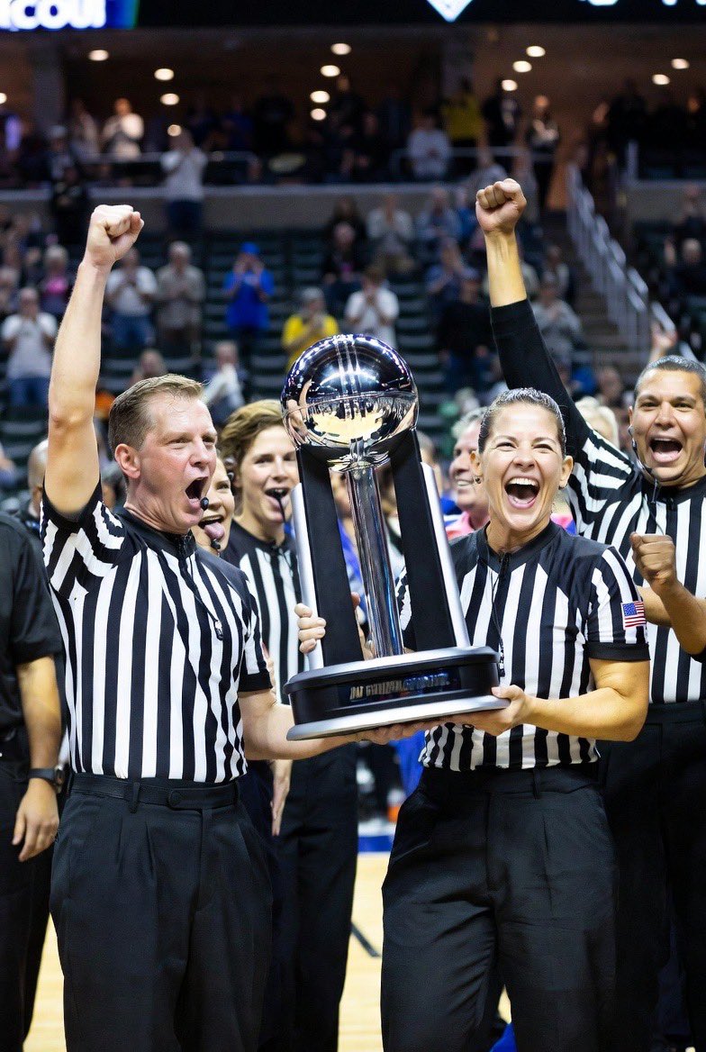 Bad Sports Refs tweet media