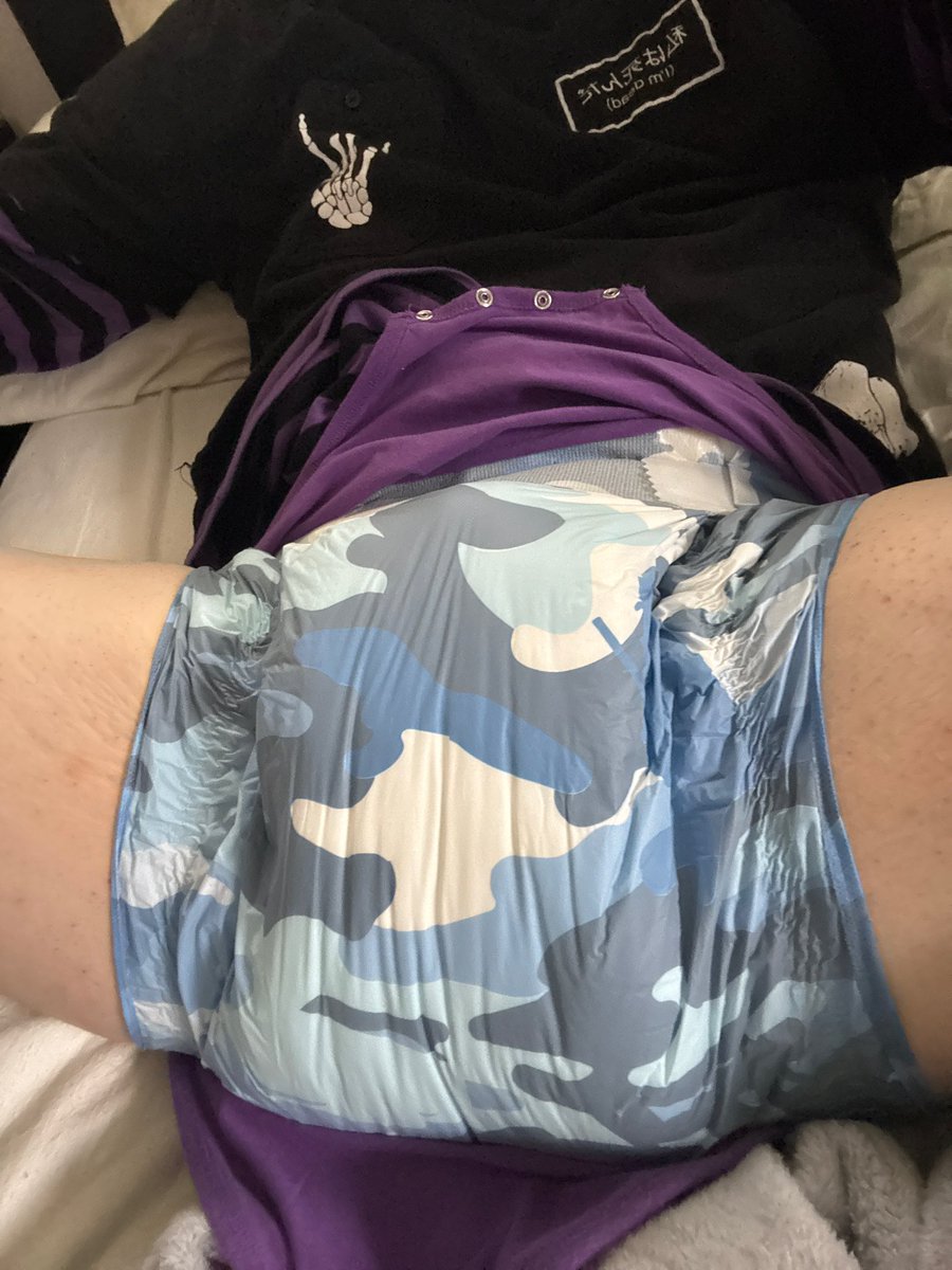 PaddedCyber's tweet photo. I LIKE MY DIAPERS THICKEMS https://t.co/QgnHhl4LD1