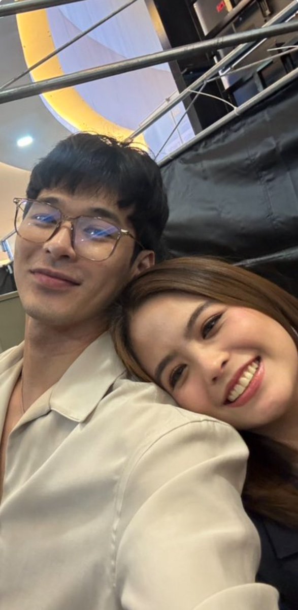 shelly ◡̈ tweet media