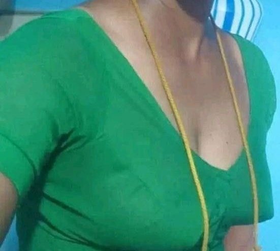 aunty😋😋 tweet media