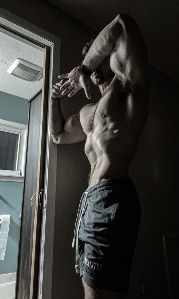 White_Tiger2128 tweet media