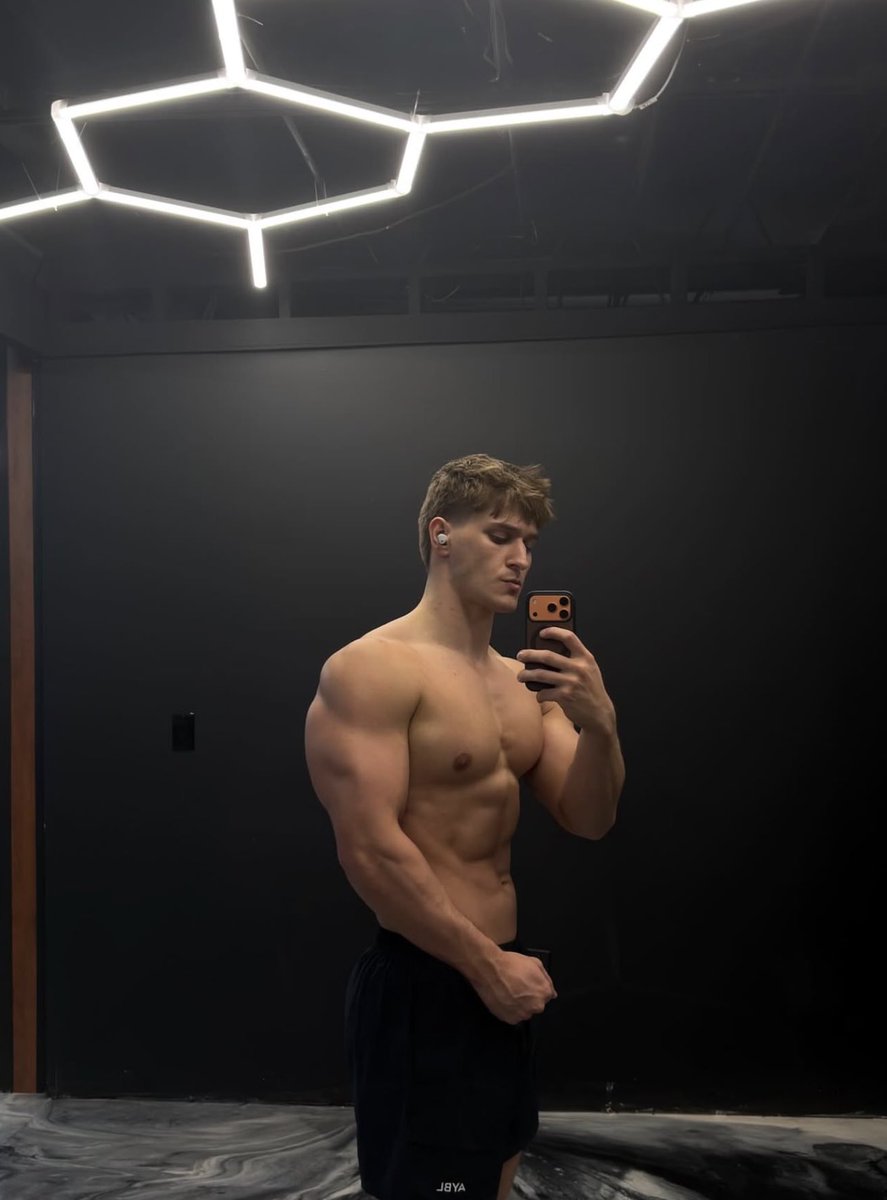 alpha austin tweet media