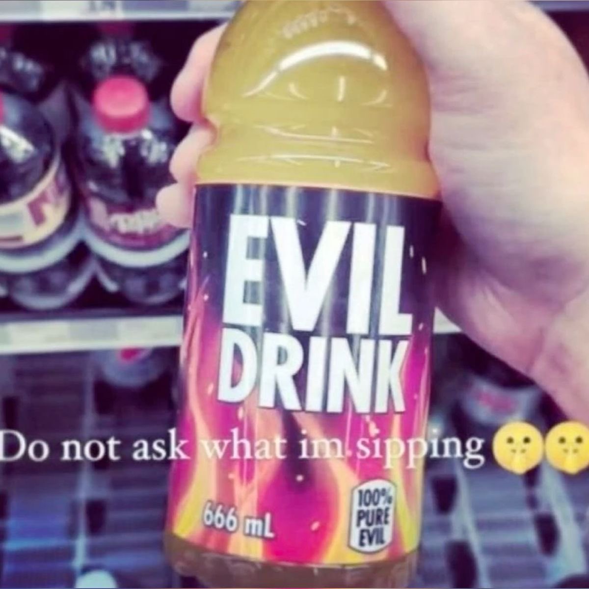 tot (@lainpllled) on Twitter photo 