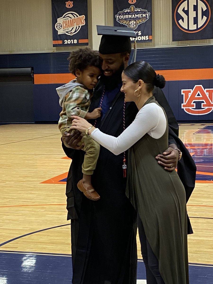 Johnny Barner 🤙🦅 tweet media