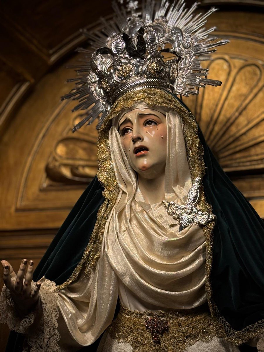 MARTES

Hoy a las 20:00h, en nuestra sede parroquial, Misa de Hermandad.
Lectura del Santo Evangelio según Jn 20, 11-18 “Anunciar la Palabra De Dios.”

La Eucaristía será ofrecida en sufragio por el alma de Dña Amparo Carvallo Quesada.