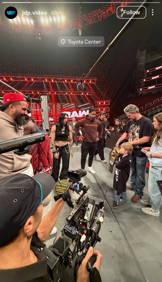 edxth42's tweet image. This is jhea crumbs 🤭 @RheaRipley_WWE &amp;amp; @WWEUsos Jey were both hanging out again 😆 #Jhea #RheaRipley #JeyUso #WWERaw