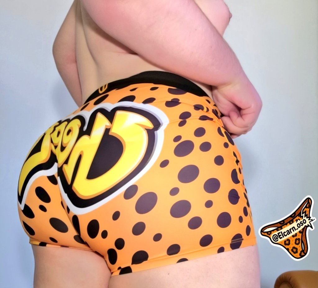 Elcarn_oso's tweet photo. PringlesBootyBoy💚 vs BigCheetosBooty🧡 https://t.co/aSobjNc8UU