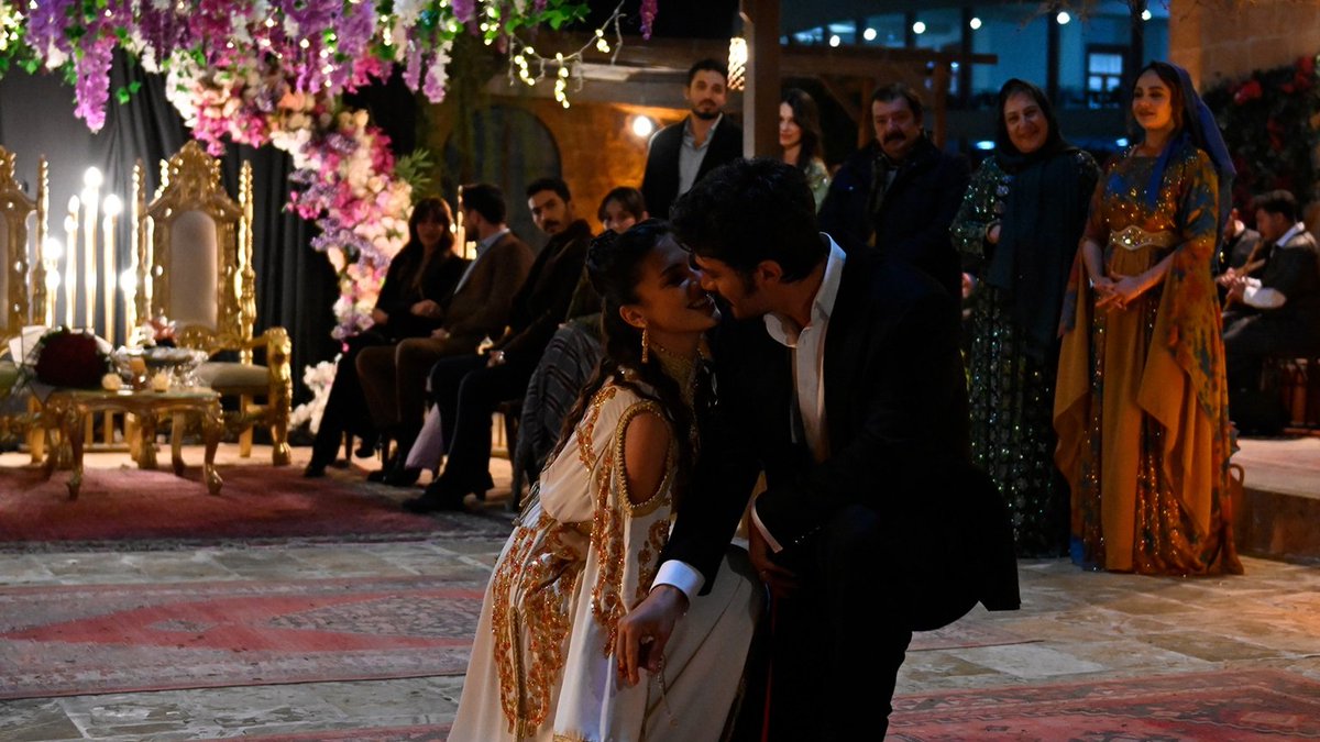 Fısıldayan ADAM tweet media