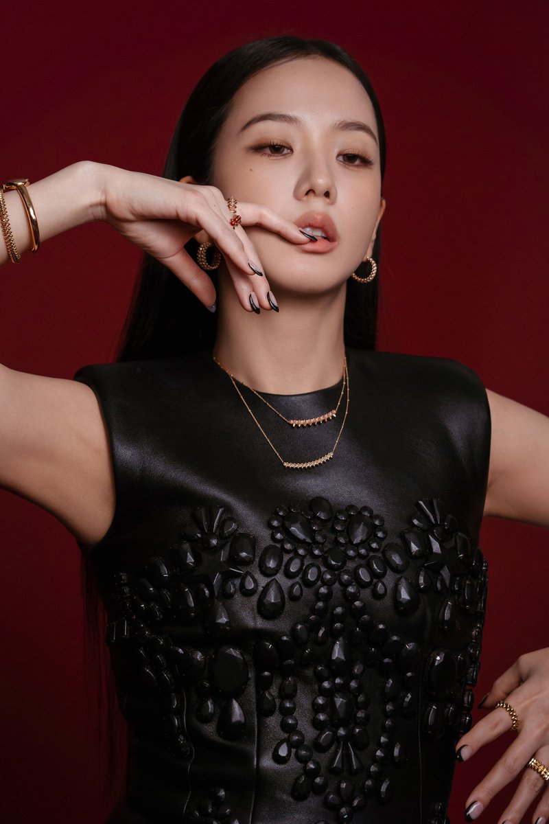 FOREVER KIM JISOO tweet media