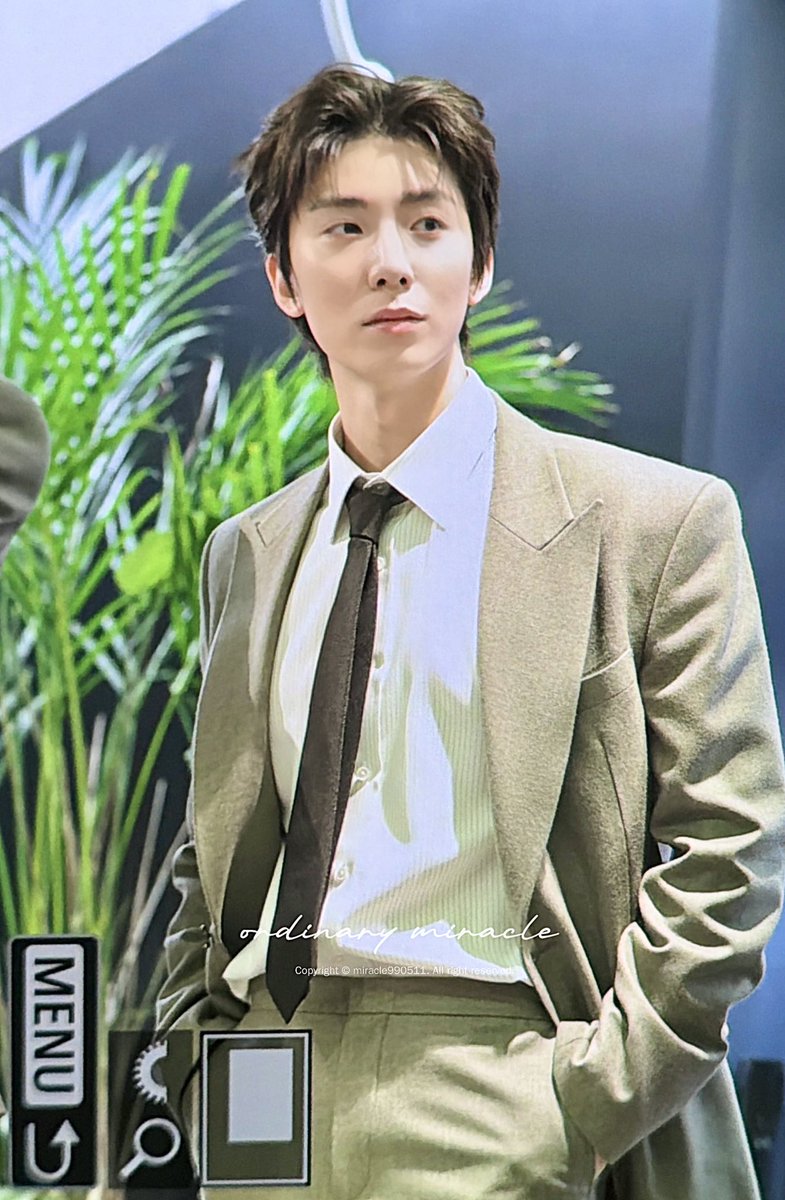 DIN ABIS DINOTIS INSEONG tweet media