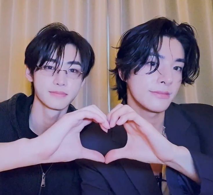 *ੈ✩ KaoYu ☽ sevEN- tweet media