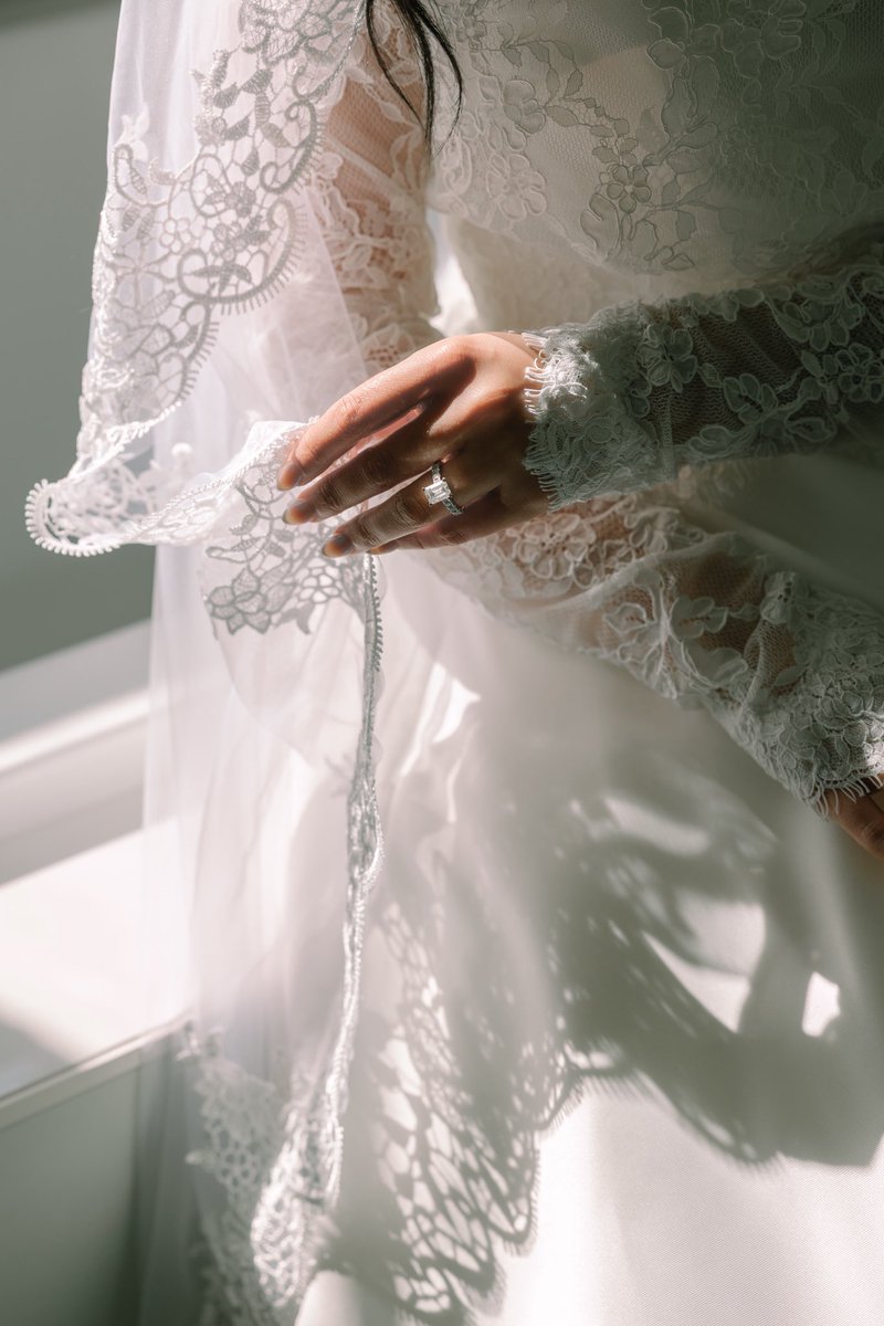 carolineose's tweet photo. Sneak peek of our wedding photos ahhhhh 💒 https://t.co/NVCWA9Ez4K