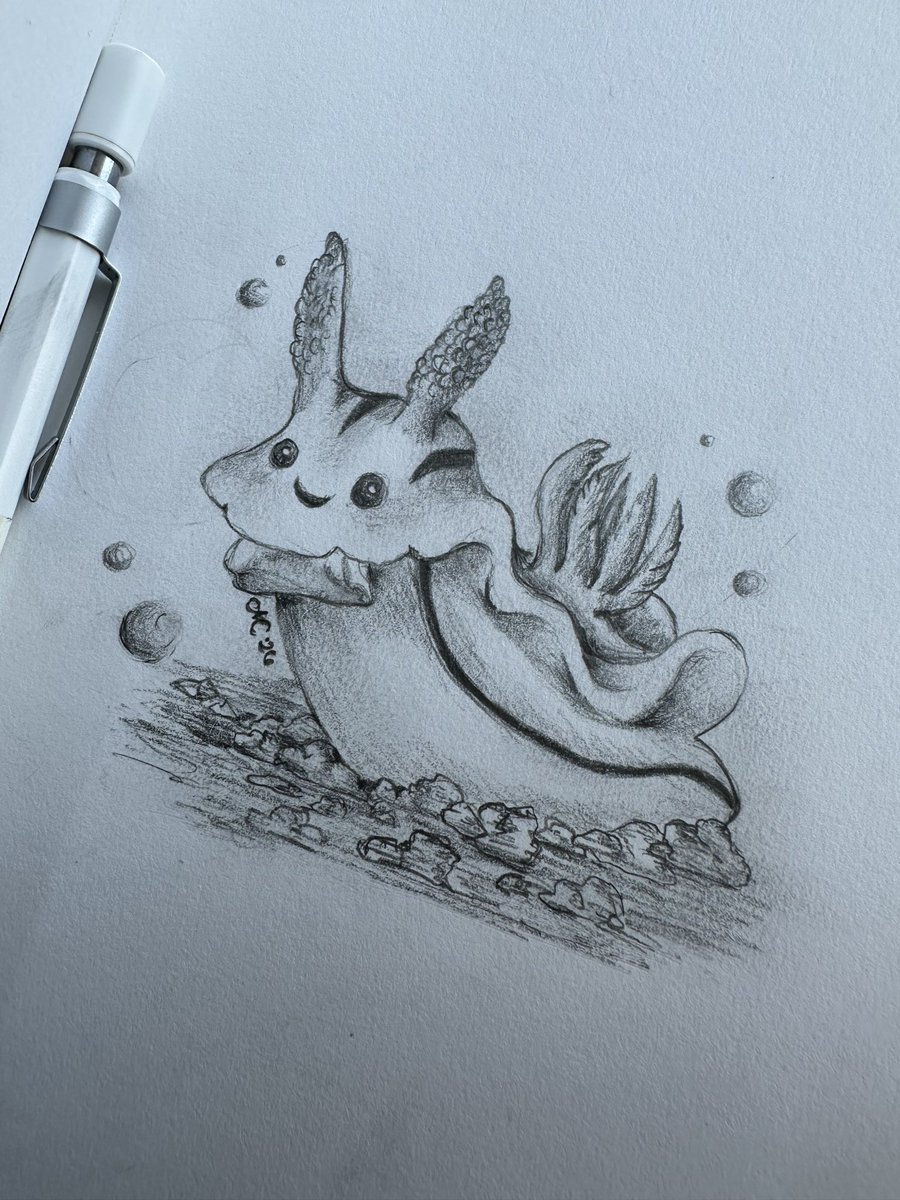 mclvstng's tweet image. Picked up my pencil again after years, and somehow found my way back through a little nudi🦖🤍 #Kao_NudiGallery

#supassra_sp #9779s
