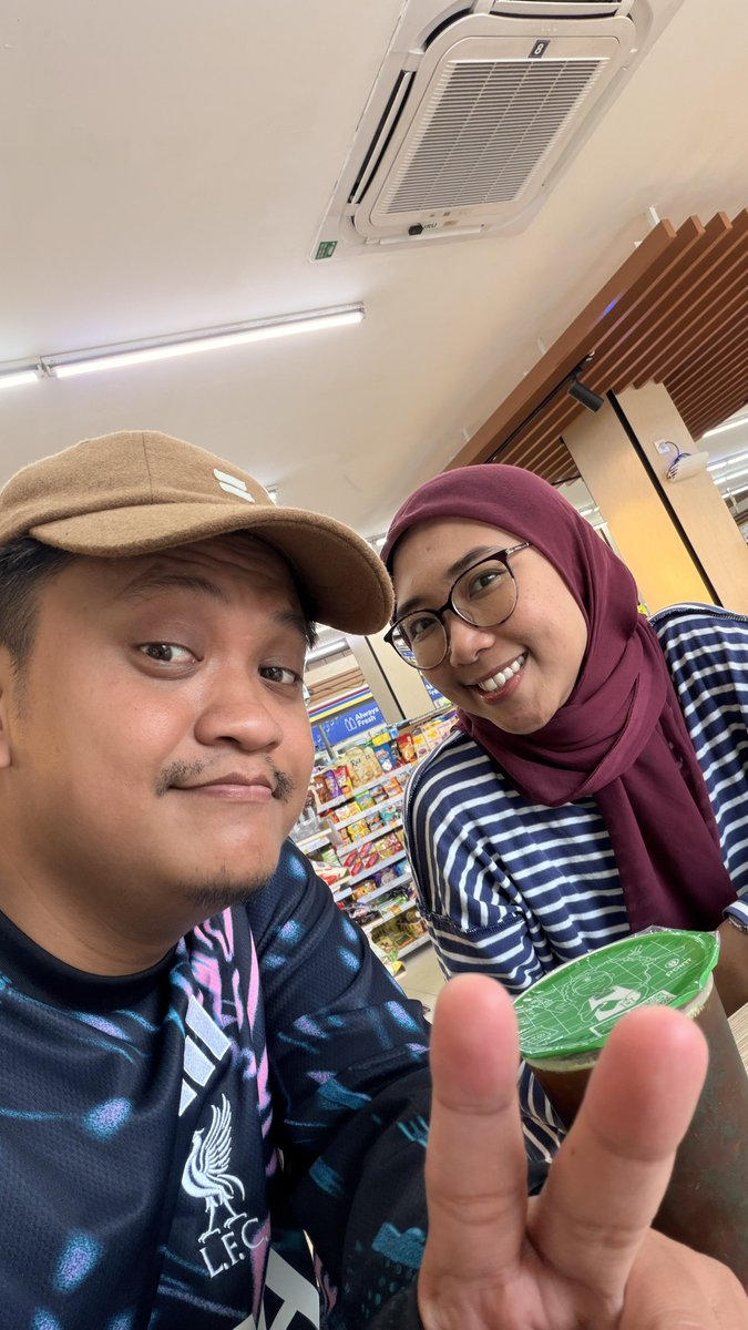 fajarrusalem's tweet photo. Pagi ne wong nggagur

Sarapan soto sama istri

Lanjut ngopuuyyy 

P! Join https://t.co/ZJ2t4BCMMd