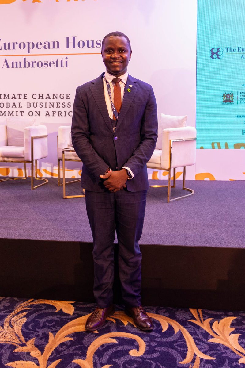 JOHN LINUS tweet media