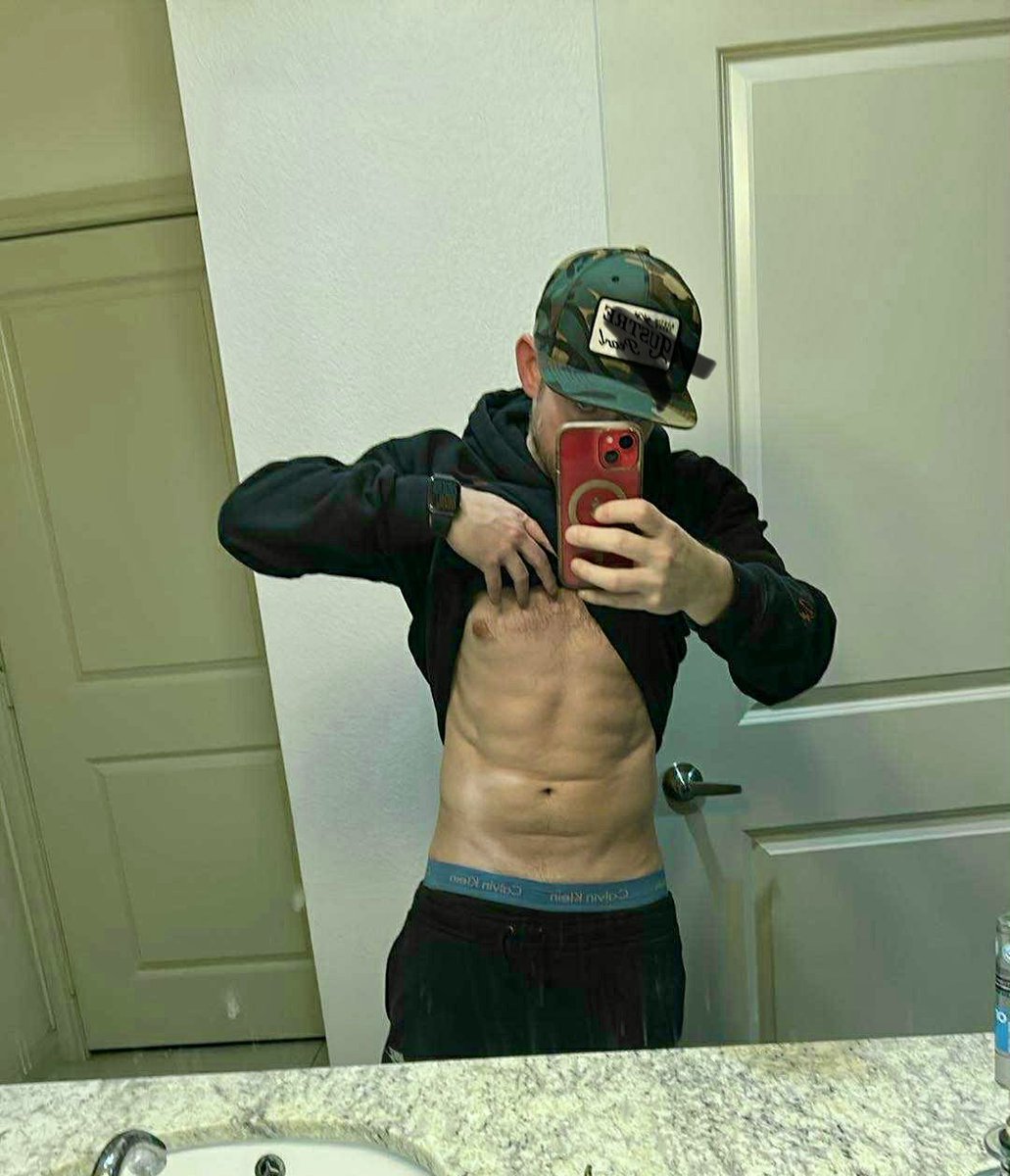 Quesarito69's tweet photo. Feeling cute might post 😈 https://t.co/bYeqf5405S