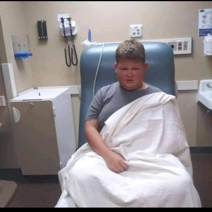 Sarah Marshall tweet media