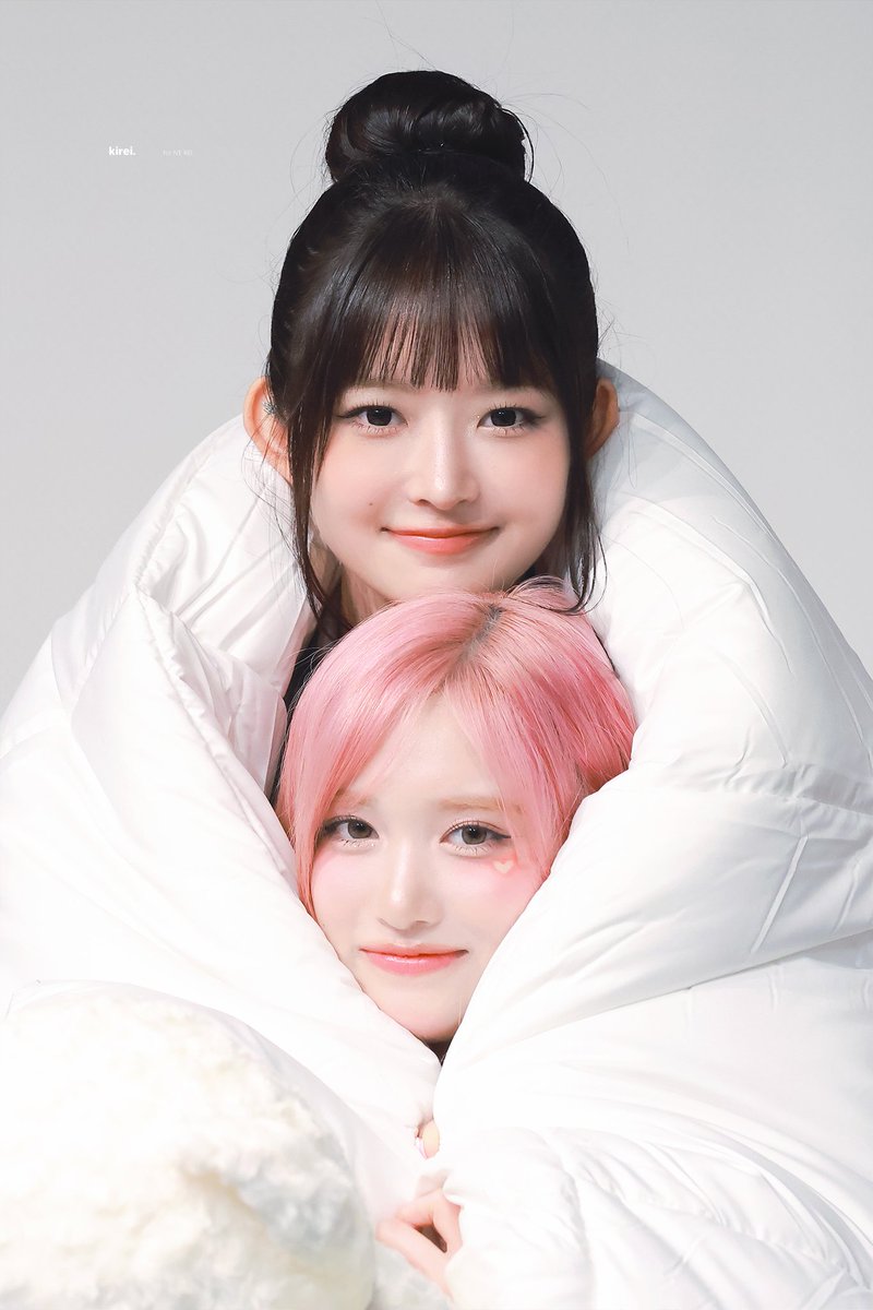 no context IVE tweet media