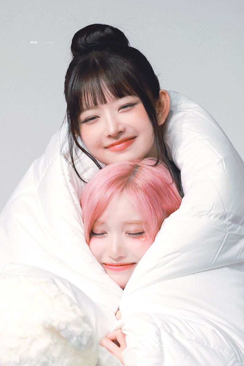 no context IVE tweet media