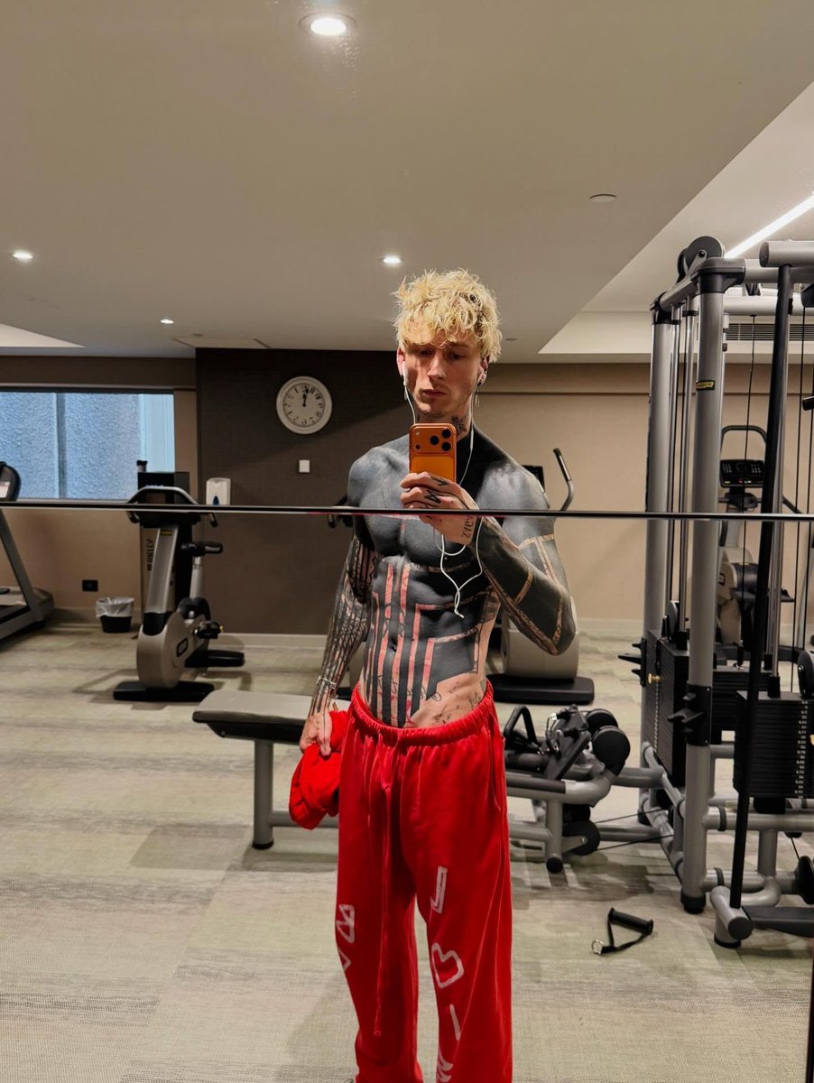 Smiley Toni w/ the Curls🚬 tweet media